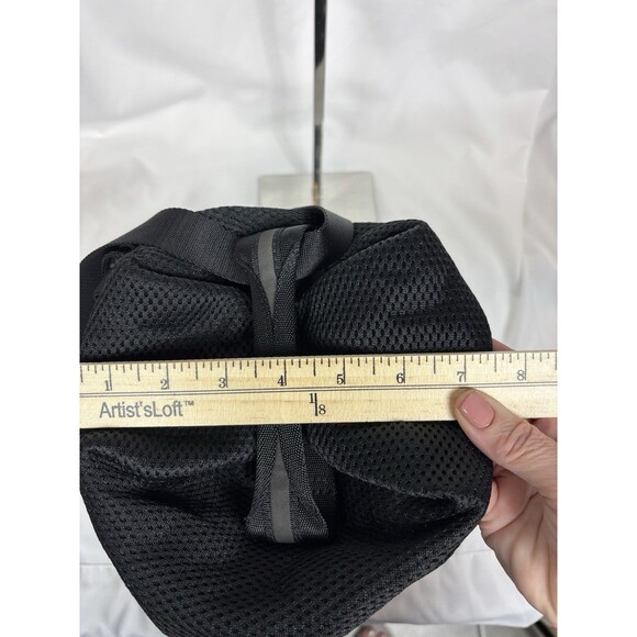 Lululemon Fast Track Convertible Bag Black Mesh Sling Shoulder Backpack Duffel - Picture 13 of 14